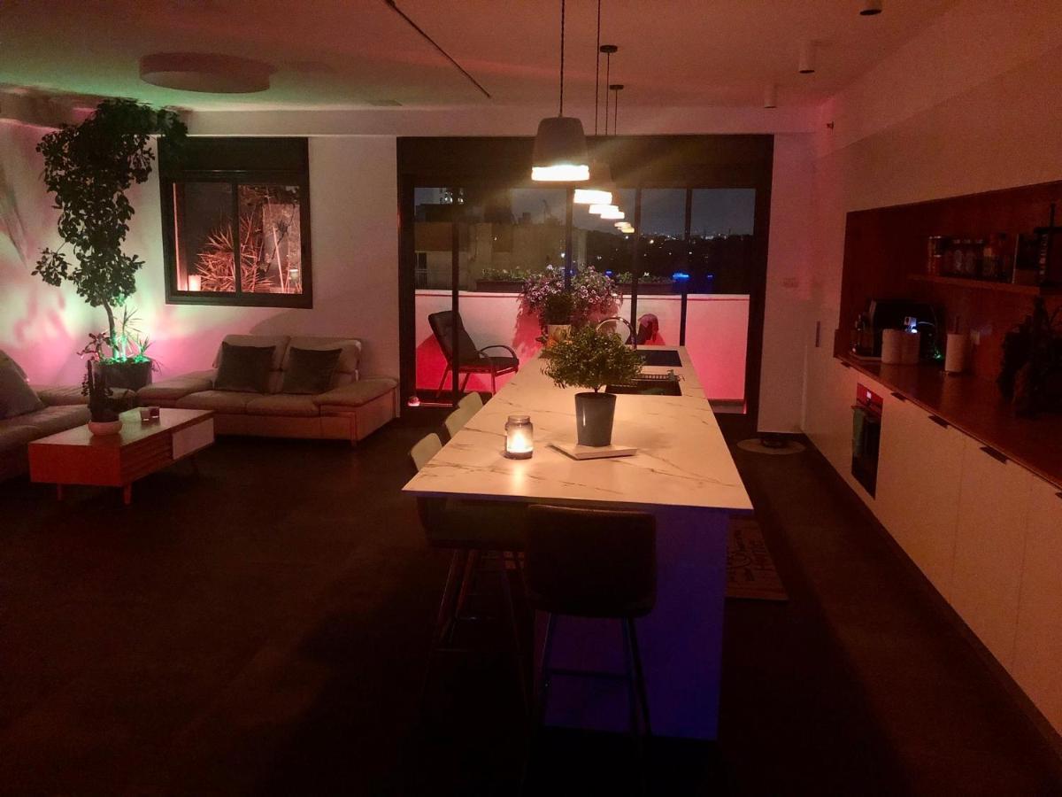 Suite And Room In A Breathtaking New Designed Penthouse In Se Tlv Тел Авив Екстериор снимка