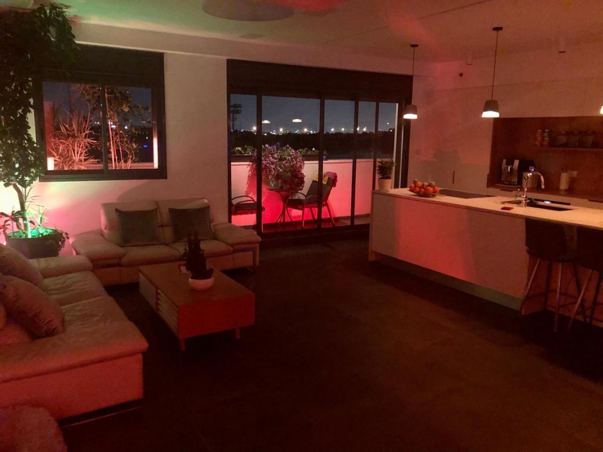 Suite And Room In A Breathtaking New Designed Penthouse In Se Tlv Тел Авив Екстериор снимка