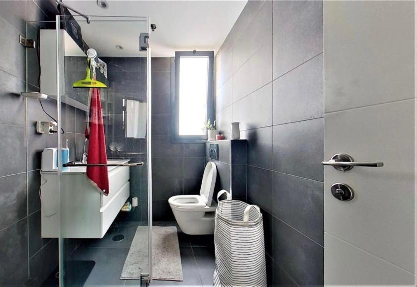 Suite And Room In A Breathtaking New Designed Penthouse In Se Tlv Тел Авив Стая снимка