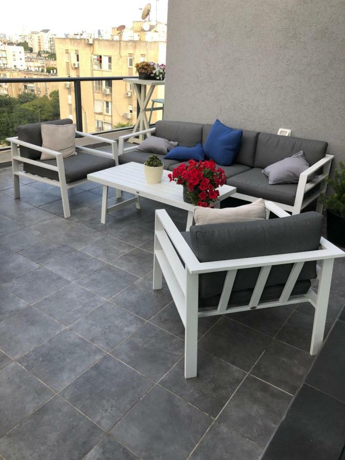 Suite And Room In A Breathtaking New Designed Penthouse In Se Tlv Тел Авив Екстериор снимка